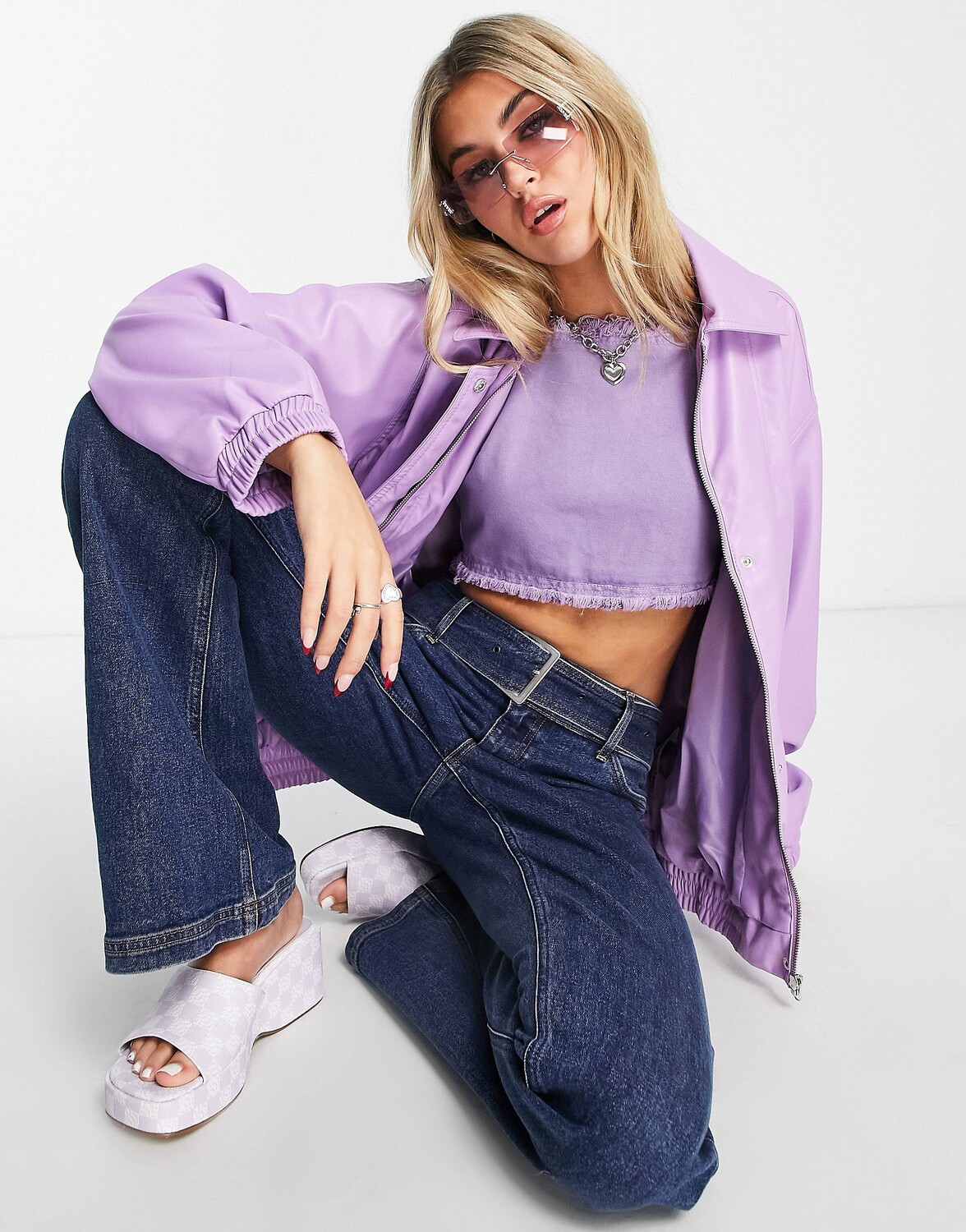 

Фиолетовый бомбер из искусственной кожи ASOS DESIGN