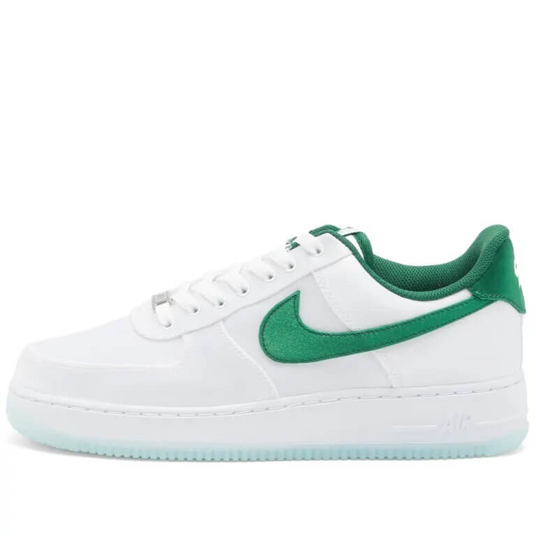 

Кроссовки Nike Air Force 1 '07 Essential W, белый/зеленый