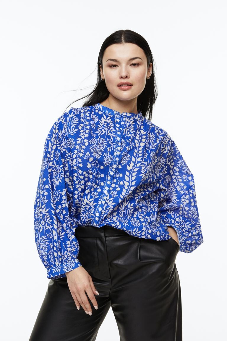 

Блузка с объемными рукавами-фонариками H&M, синий/цветы