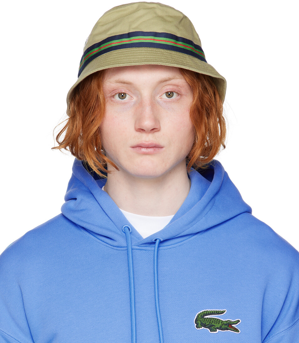 

Панама цвета хаки с нашивкой Lacoste