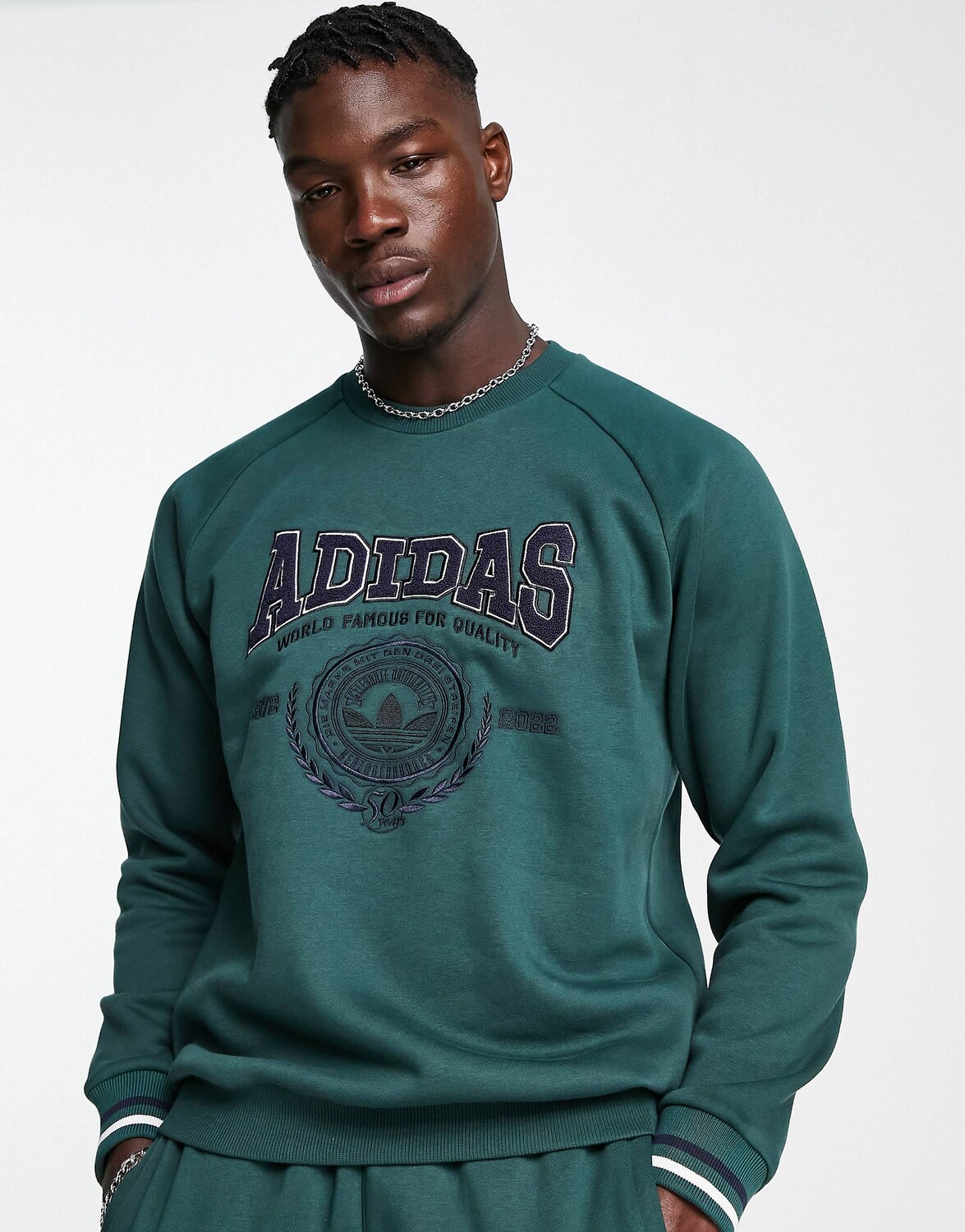 

Зеленая толстовка с крупным логотипом adidas Originals 'Preppy Varsity'