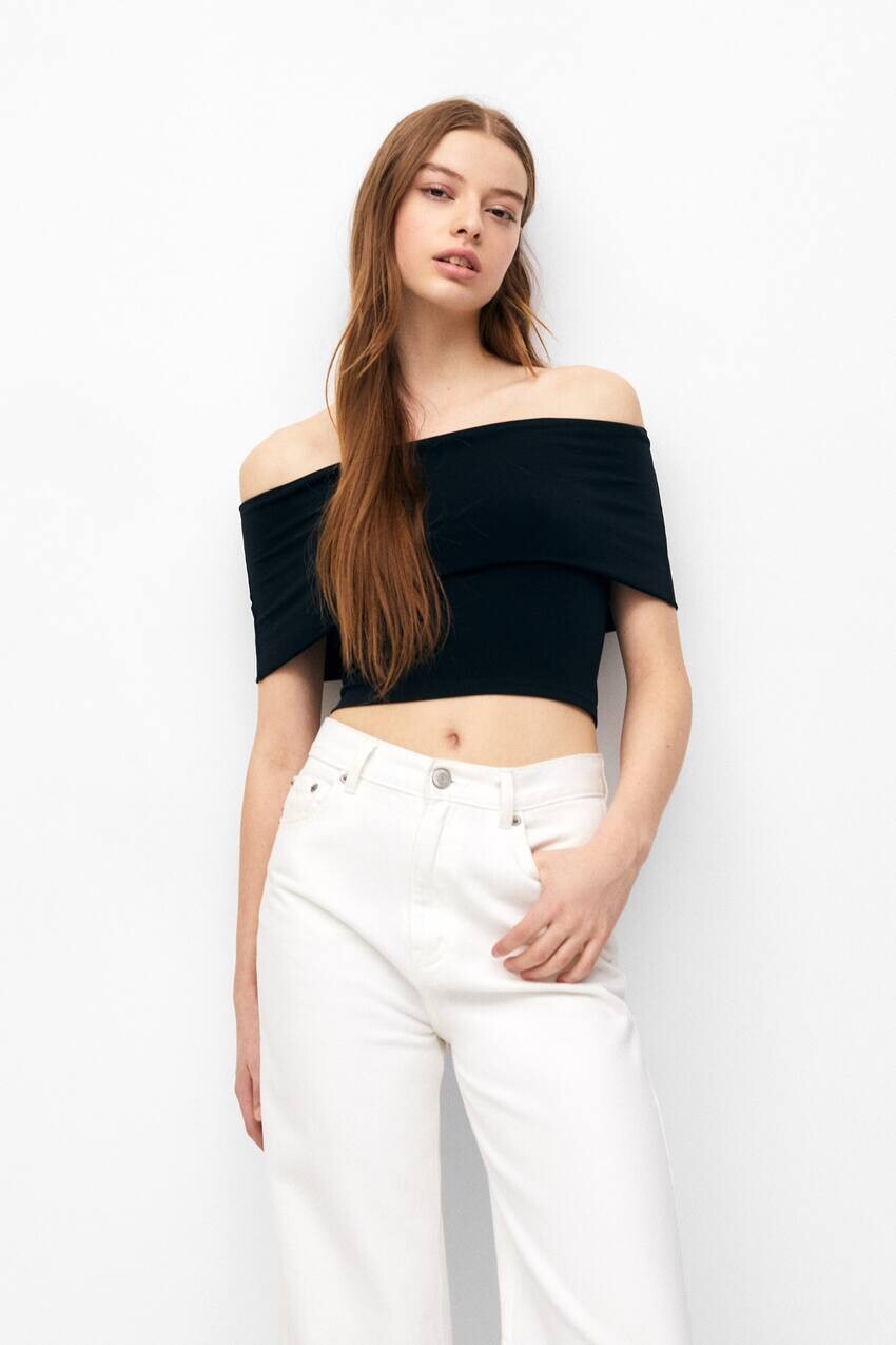 

Топ с открытыми плечами Pull&Bear, черный