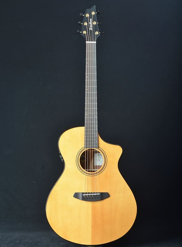 

Breedlove Oregon Performer Pro Concert CE - Состаренный тонер