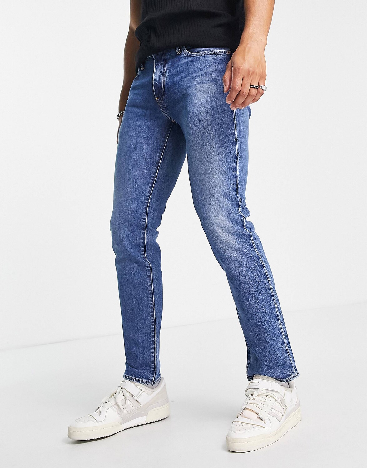 

Узкие джинсы Levi's 511 темно-синего цвета