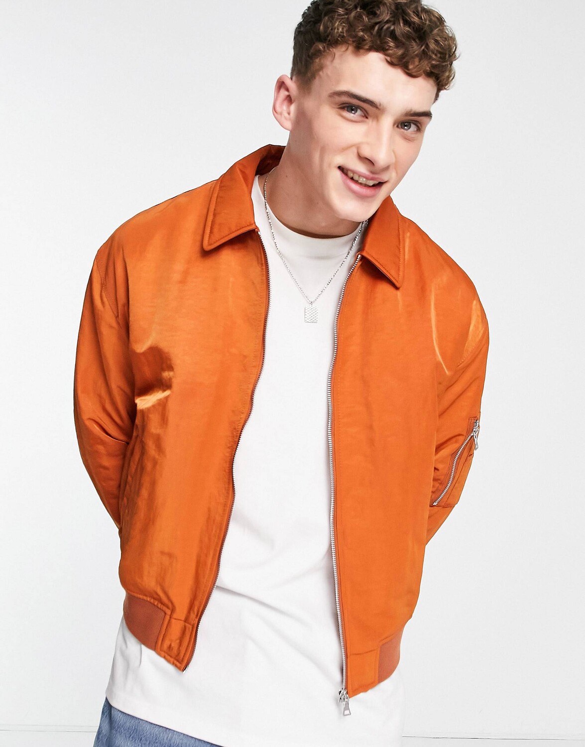 

Ржавый бомбер оверсайз с карманом MA1 ASOS DESIGN