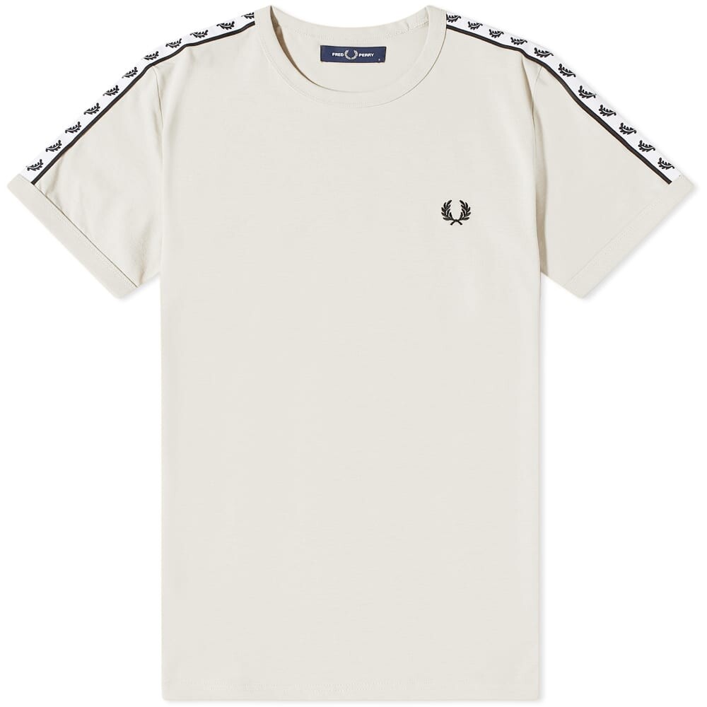

Футболка Fred Perry Taped Ringer Tee