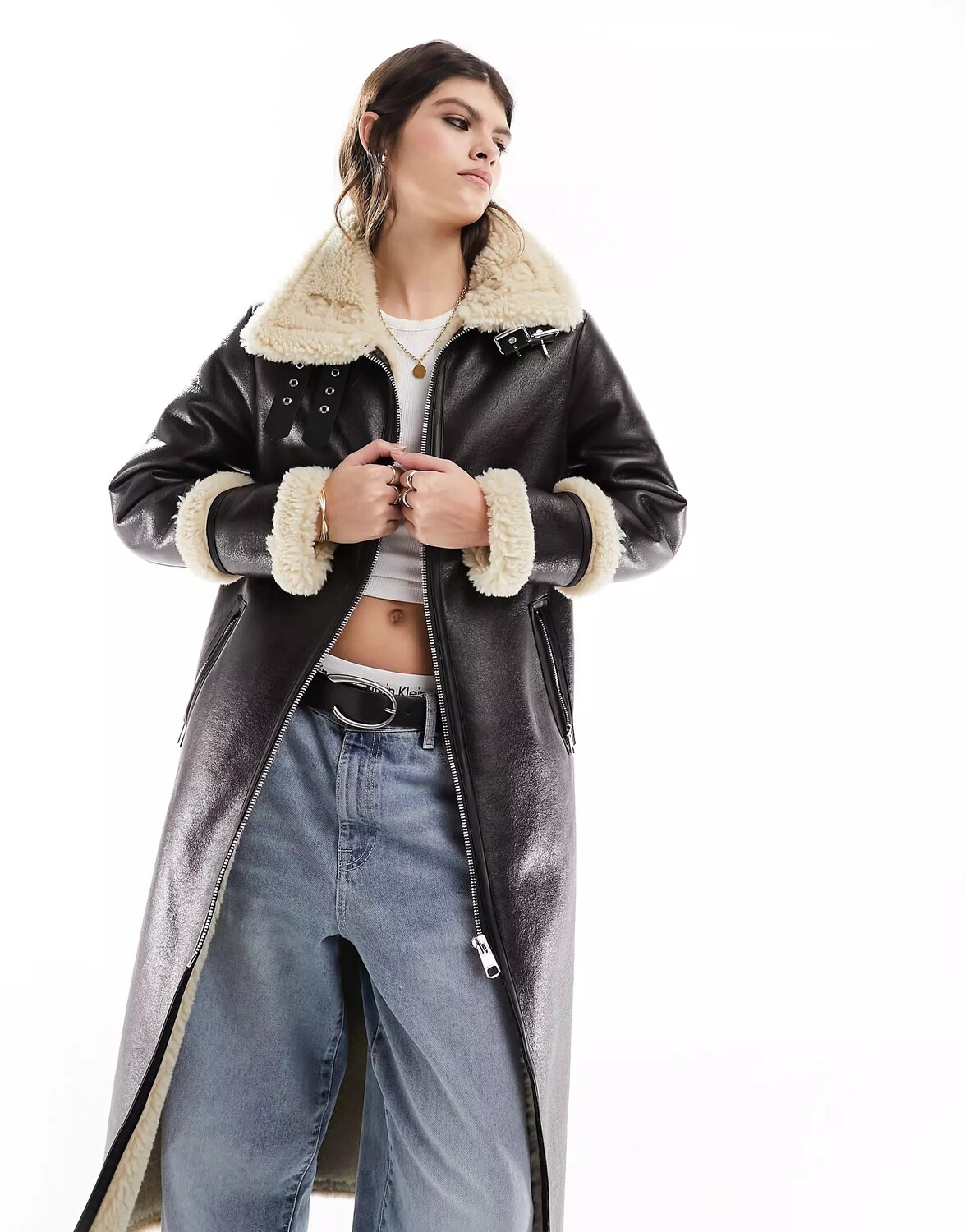 

Дубленка Bershka Longline Shearling, темно-коричневый