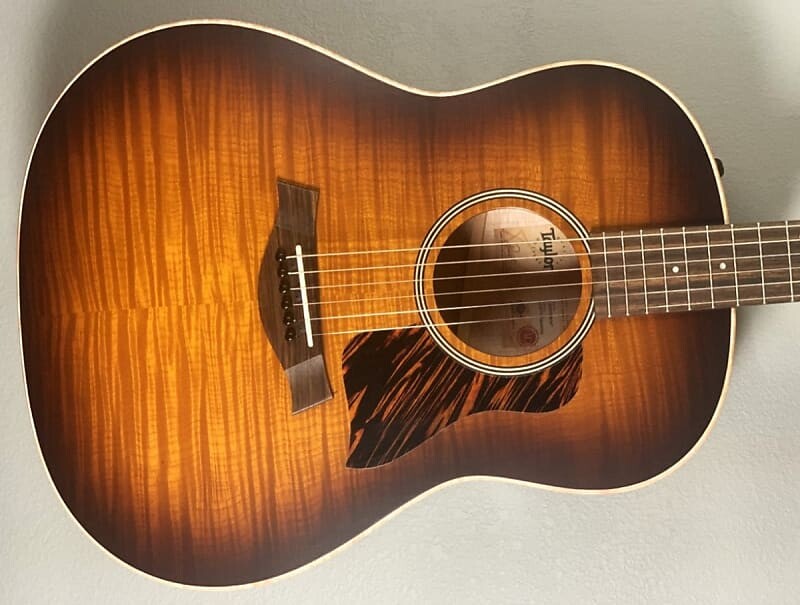 

Американская мечта AD27E Flametop-Woodsmoke Taylor American Dream AD27E