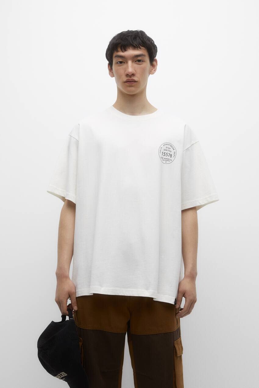 

Футболка с короткими рукавами и принтом Pull&Bear, кремовый