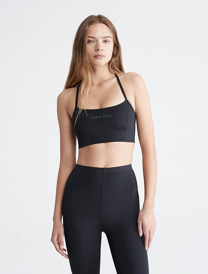 

Спортивный бюстгальтер Calvin Klein Essentials Low Impact, черный