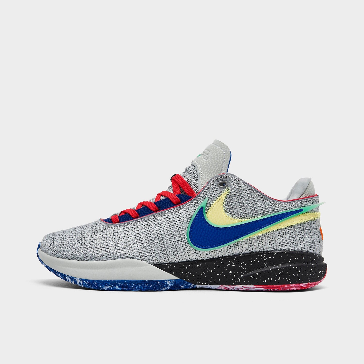 

Баскетбольные кроссовки Nike LeBron 20, серый