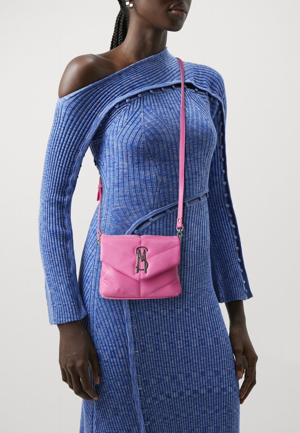 

Сумка через плечо Steve Madden, цвет hot pink