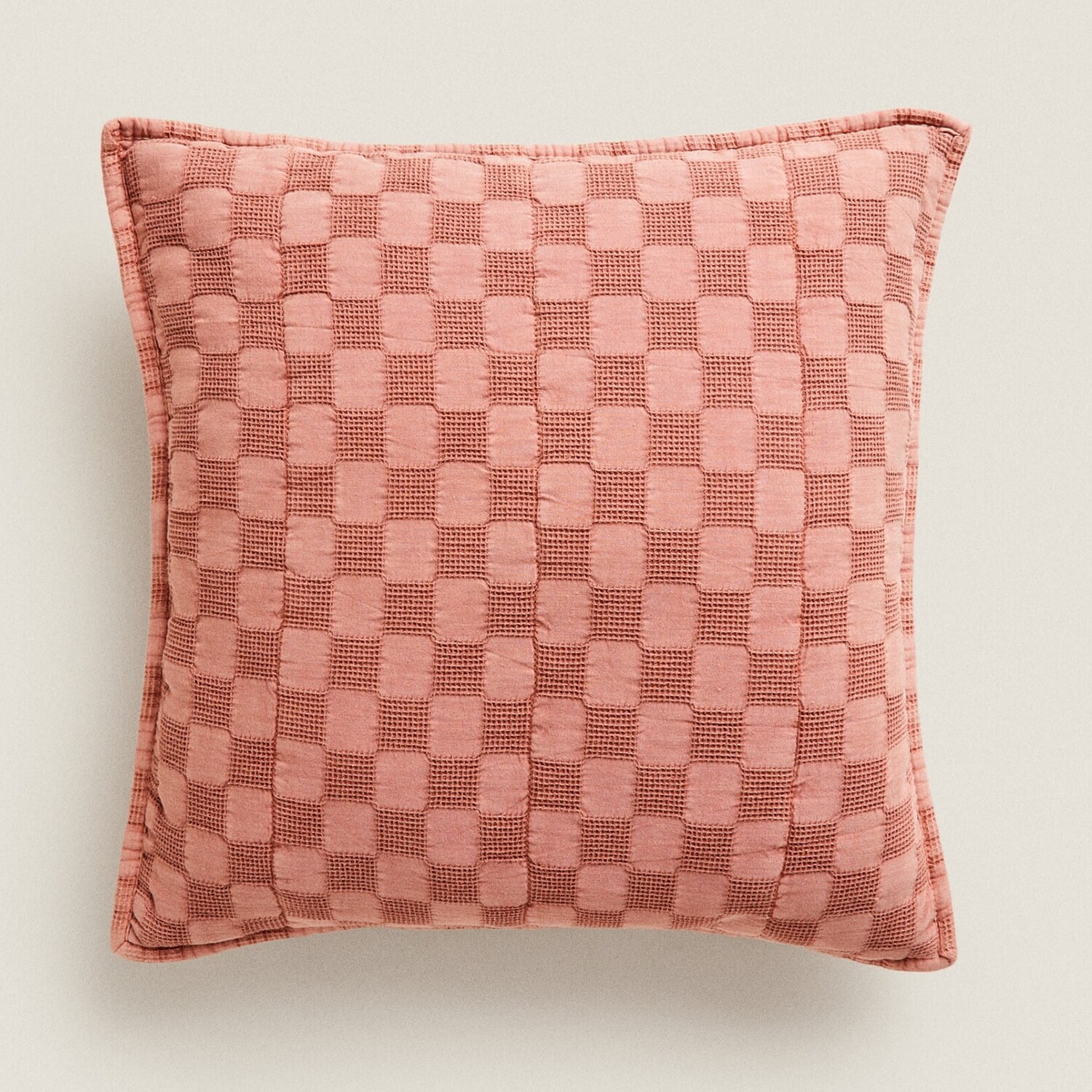 

Чехол для подушки Zara Home Waffle-knit, светло-красный