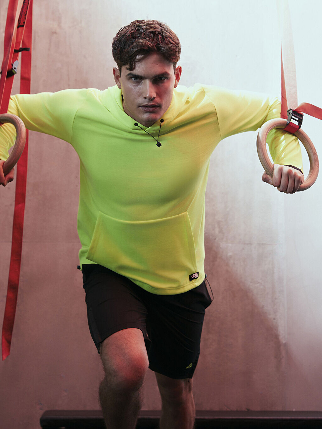 

Мужская спортивная толстовка с капюшоном и длинными рукавами LCW Active, Желтый