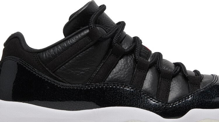 All black 11s low hotsell