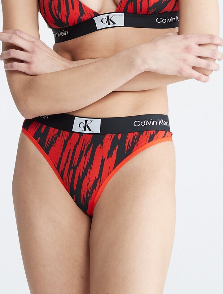 

Стринги Calvin Klein 1996 Tiger Stripe Modern, черный/красный