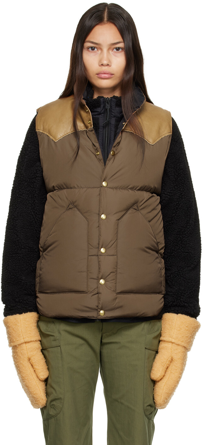 

Эксклюзивный коричневый пуховик SSENSE со вставками Rocky Mountain Featherbed