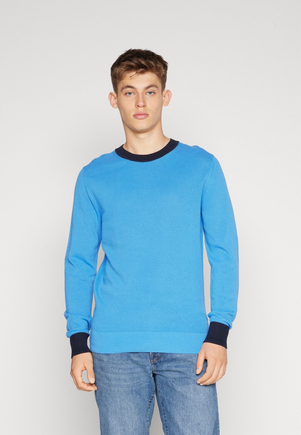 

Свитер Chain ​​Ridge C Neck Tommy Hilfiger, цвет blue spell/desert sky