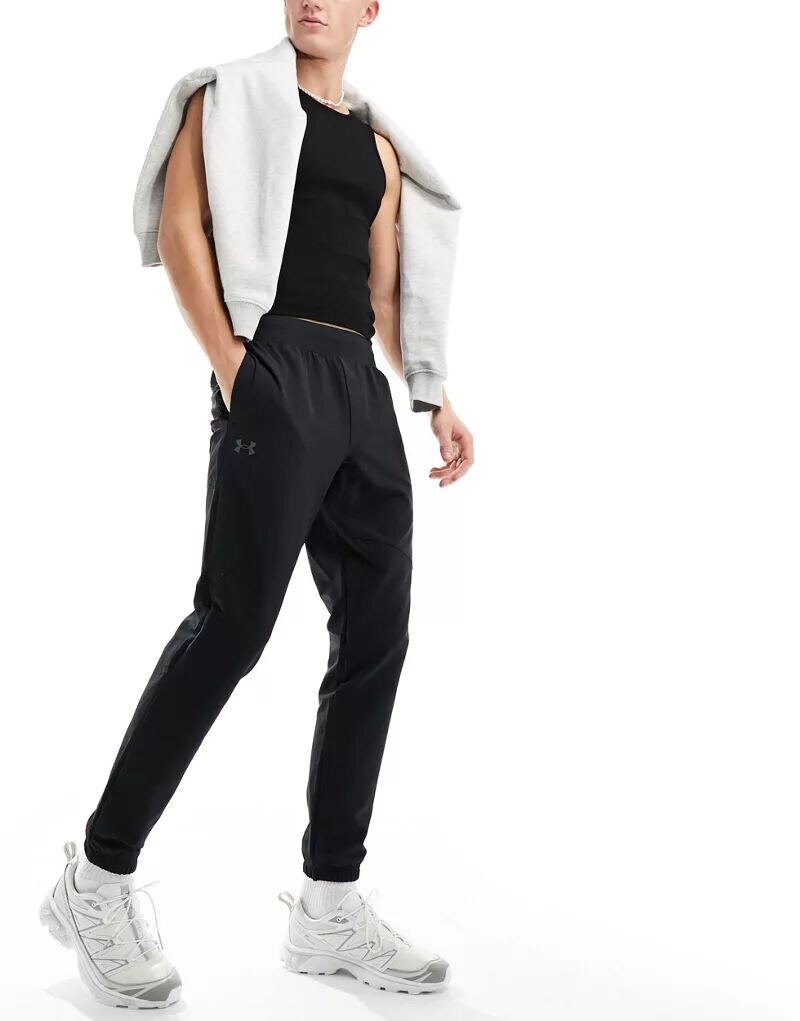 

Черные джоггеры из эластичной ткани Under Armour