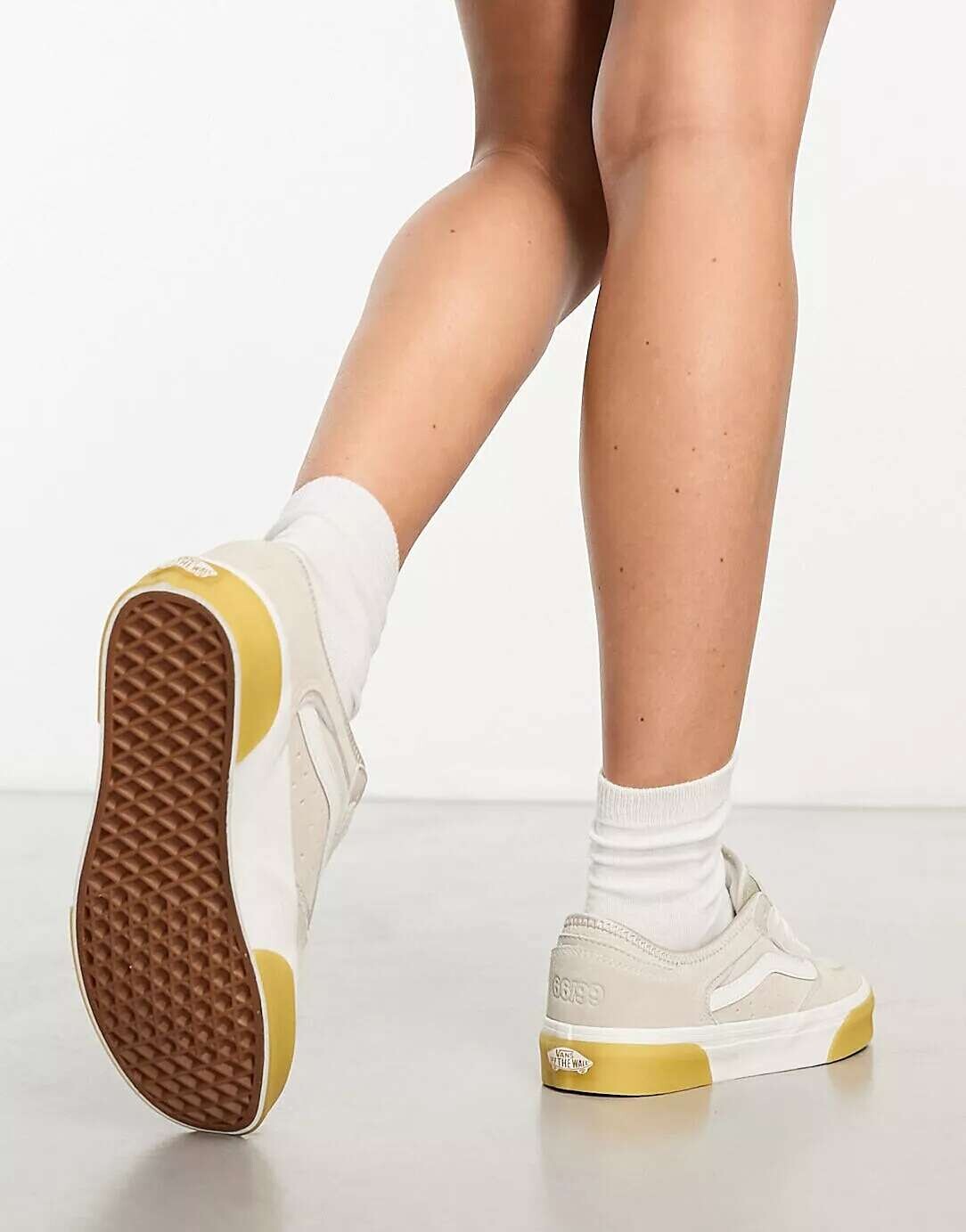 

Кроссовки Vans Rowley Classic песочного цвета с резиновой подошвой