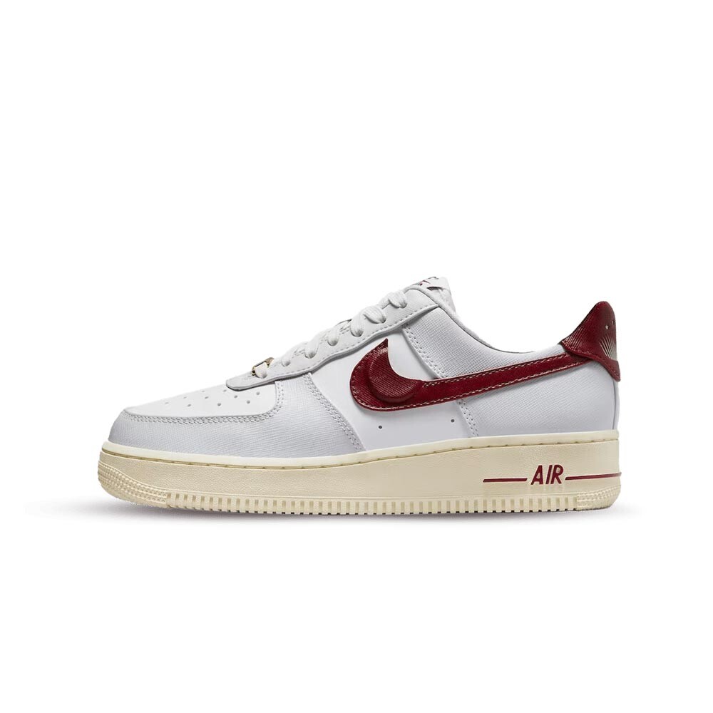 

Кроссовки Nike Air Force 1 Low 07 SE Swoosh Pocket, белый/красный