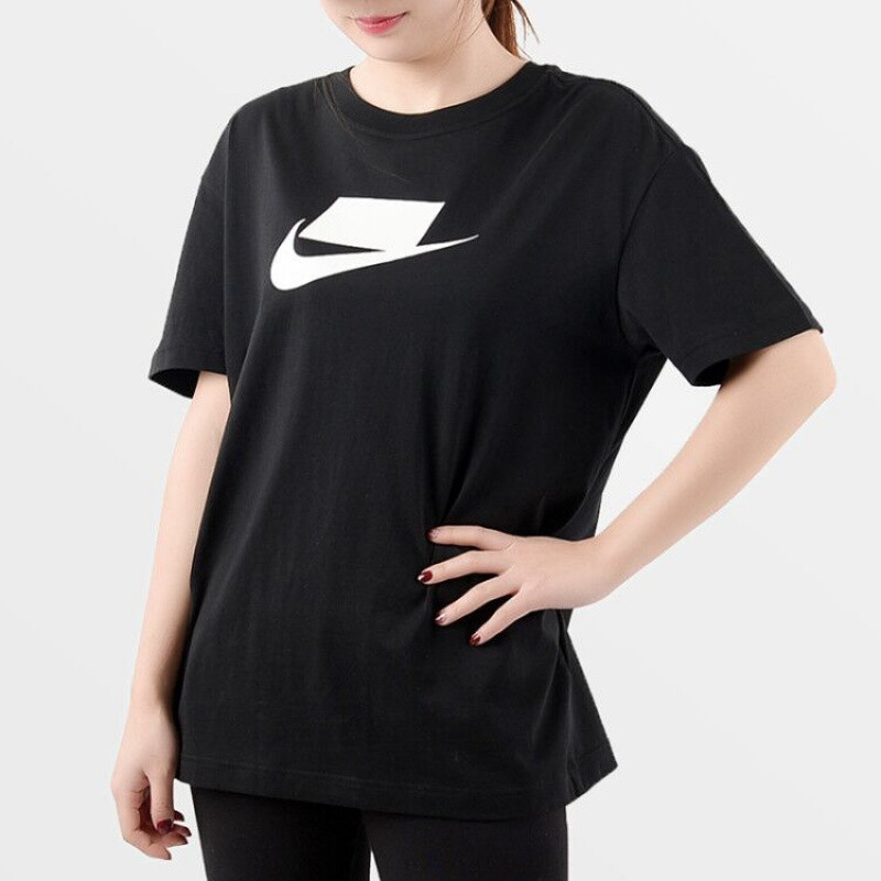 

Футболка Nike Women's Short Sleeve, черный/белый