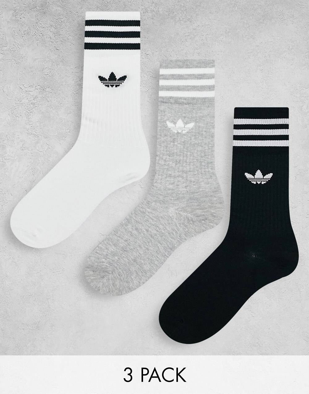 

Набор из трех пар черных и серых носков с трилистником adidas Originals