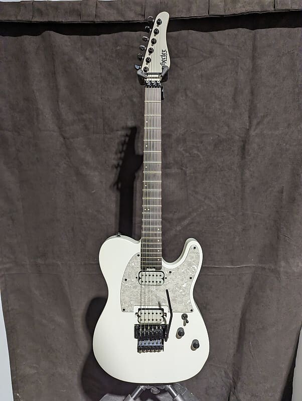 

Электрогитара Schecter Sun Valley Super Shredder PT FR HH Metallic White Electric Guitar