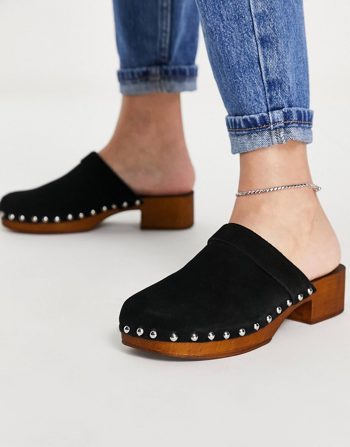 

Черные замшевые мюли сабо ASOS DESIGN Moon
