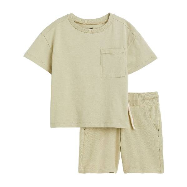 

Комплект H&M T-shirt and Shorts Set, 2 предмета, фисташковый