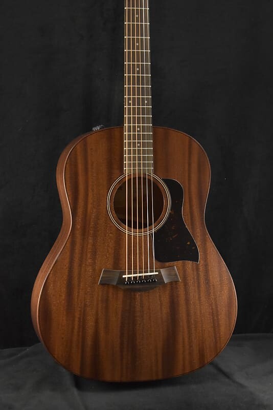 

Taylor American Dream AD27e Красное дерево Urban Sienna American Dream AD27e Mahogany Urban Sienna