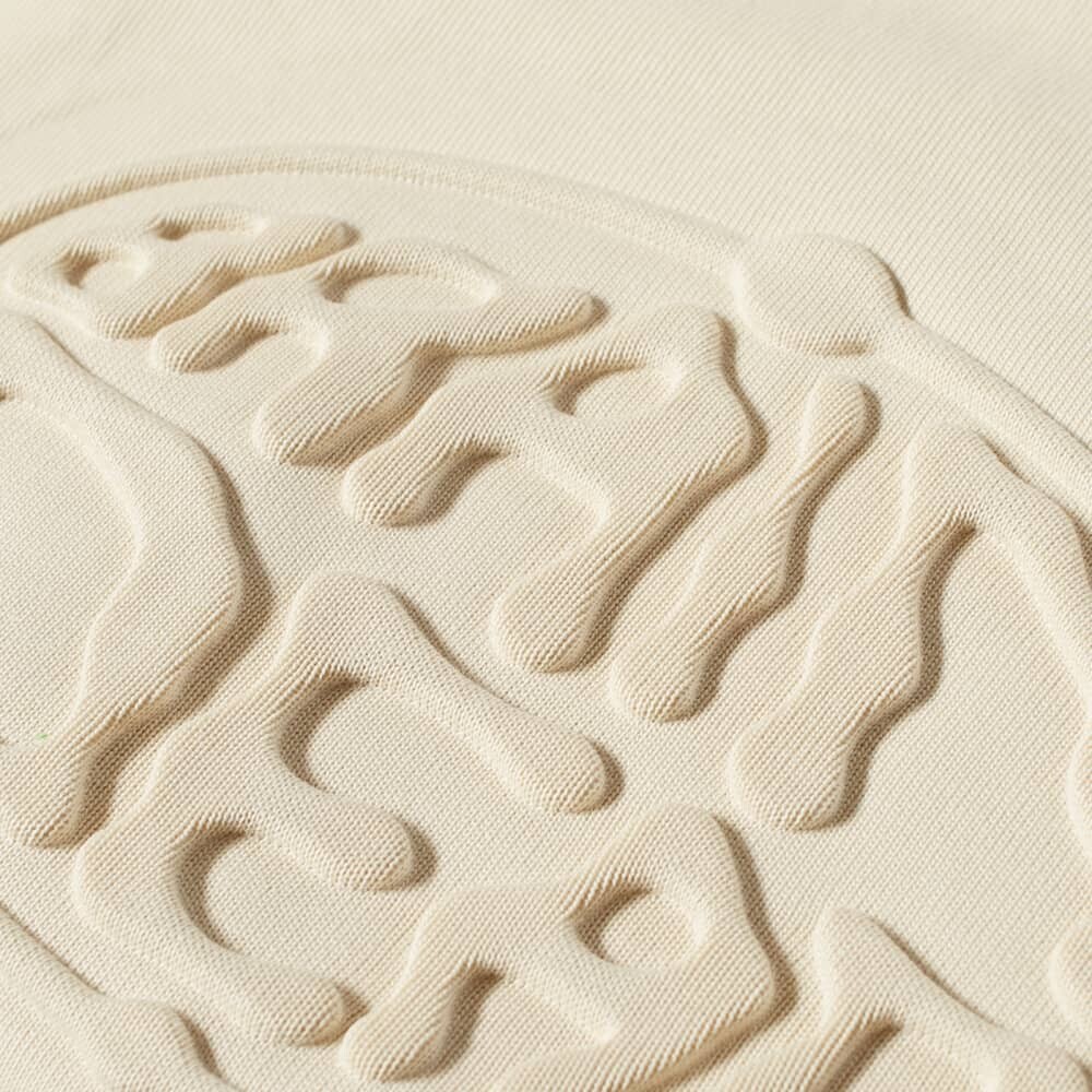 

Футболка Brain Dead Embossed Worldwide Football Tee