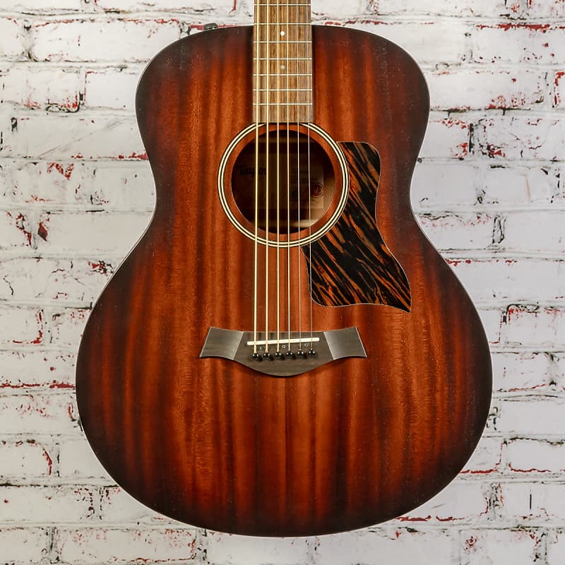 цена Акустическая гитара Taylor - AD26e American Dream - Baritone Acoustic-Electric Guitar - Shaded Edgeburst - w/ Taylor Gig Bag - x0421
