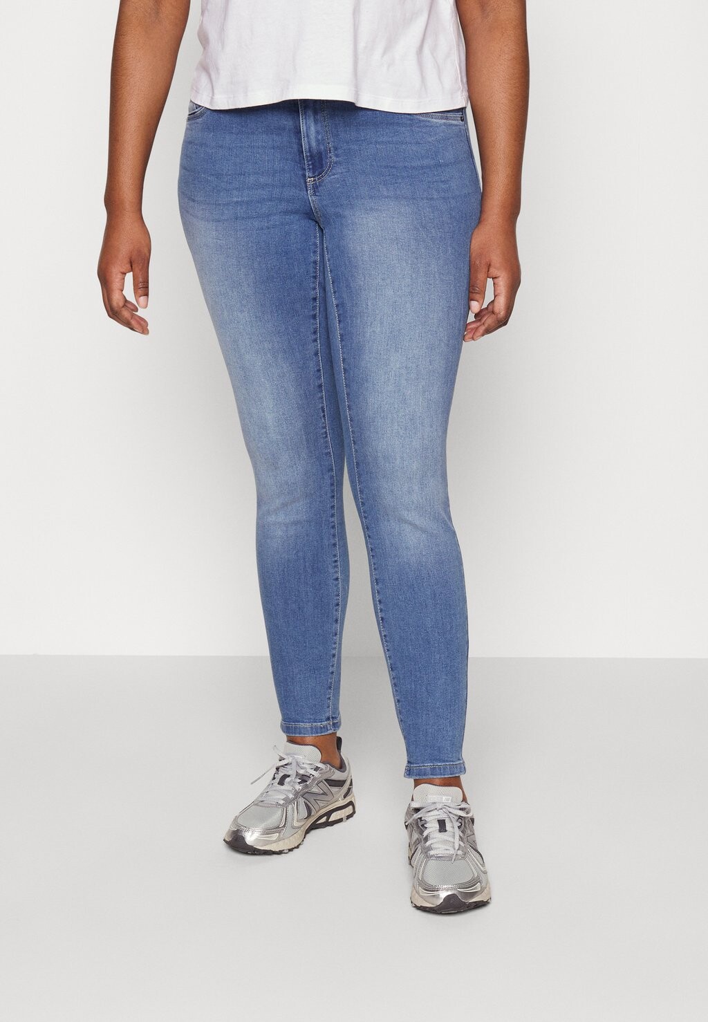 

Джинсы Skinny Fit Vero Moda