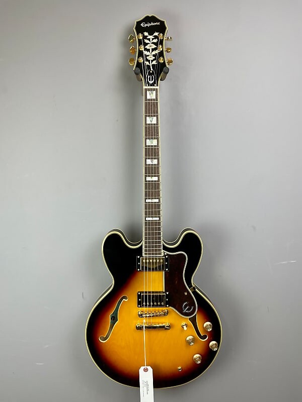 

Epiphone Sheraton II Pro с грифом Pau Ferro 2019 - Vintage Sunburst Sheraton II Pro with Pau Ferro Fretboard