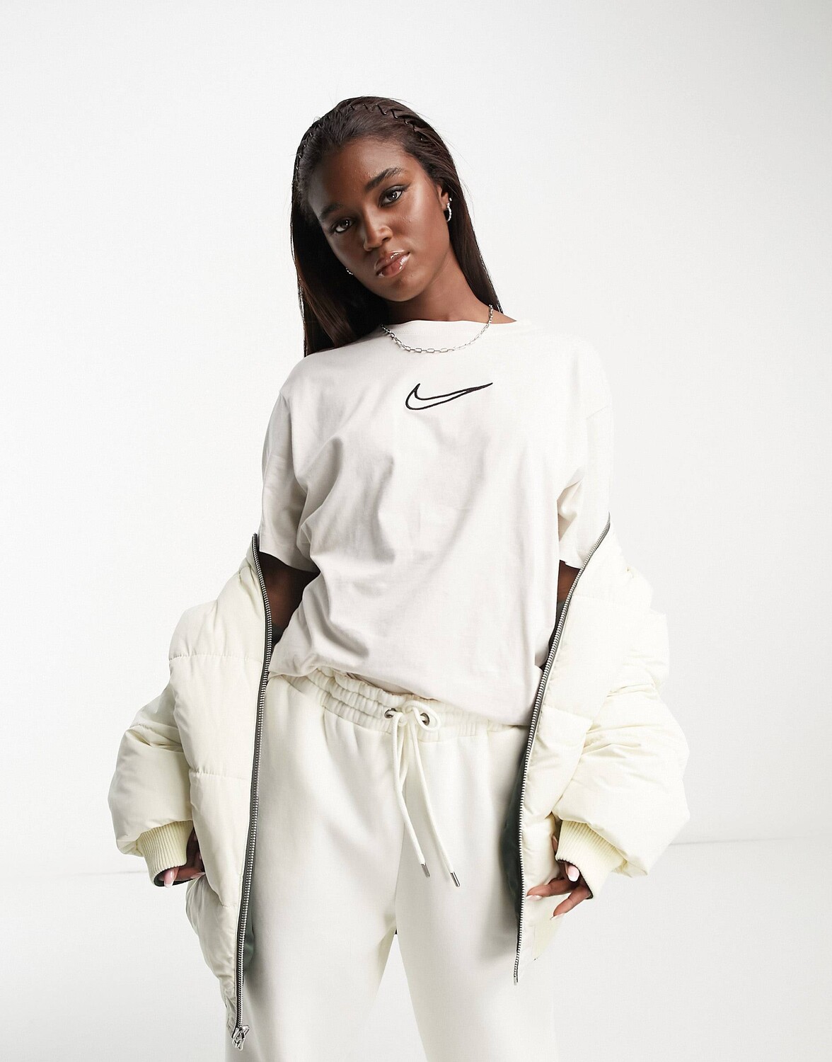 

Светло-коричневая футболка Nike Midi Swoosh, Коричневый