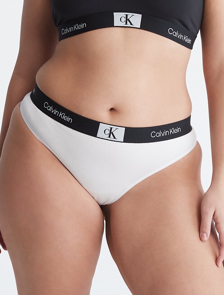

Современные стринги Calvin Klein 1996 Calvin Klein, белый