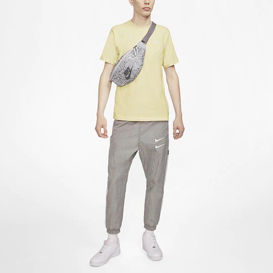 

Футболка Nike Small Round Neck Short Sleeve, желтый