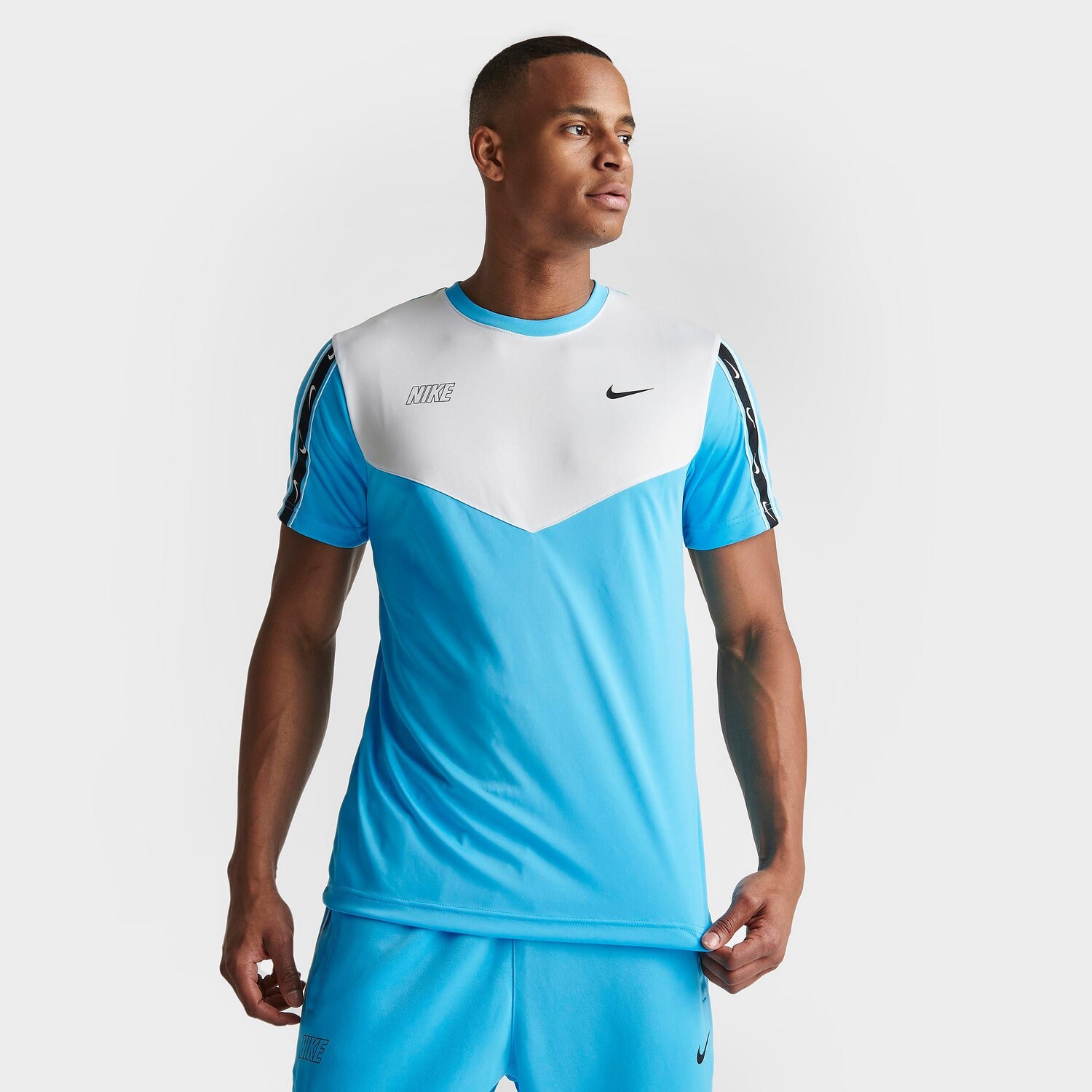 

Мужская футболка с логотипом Nike Sportswear Chevron Repeat, синий