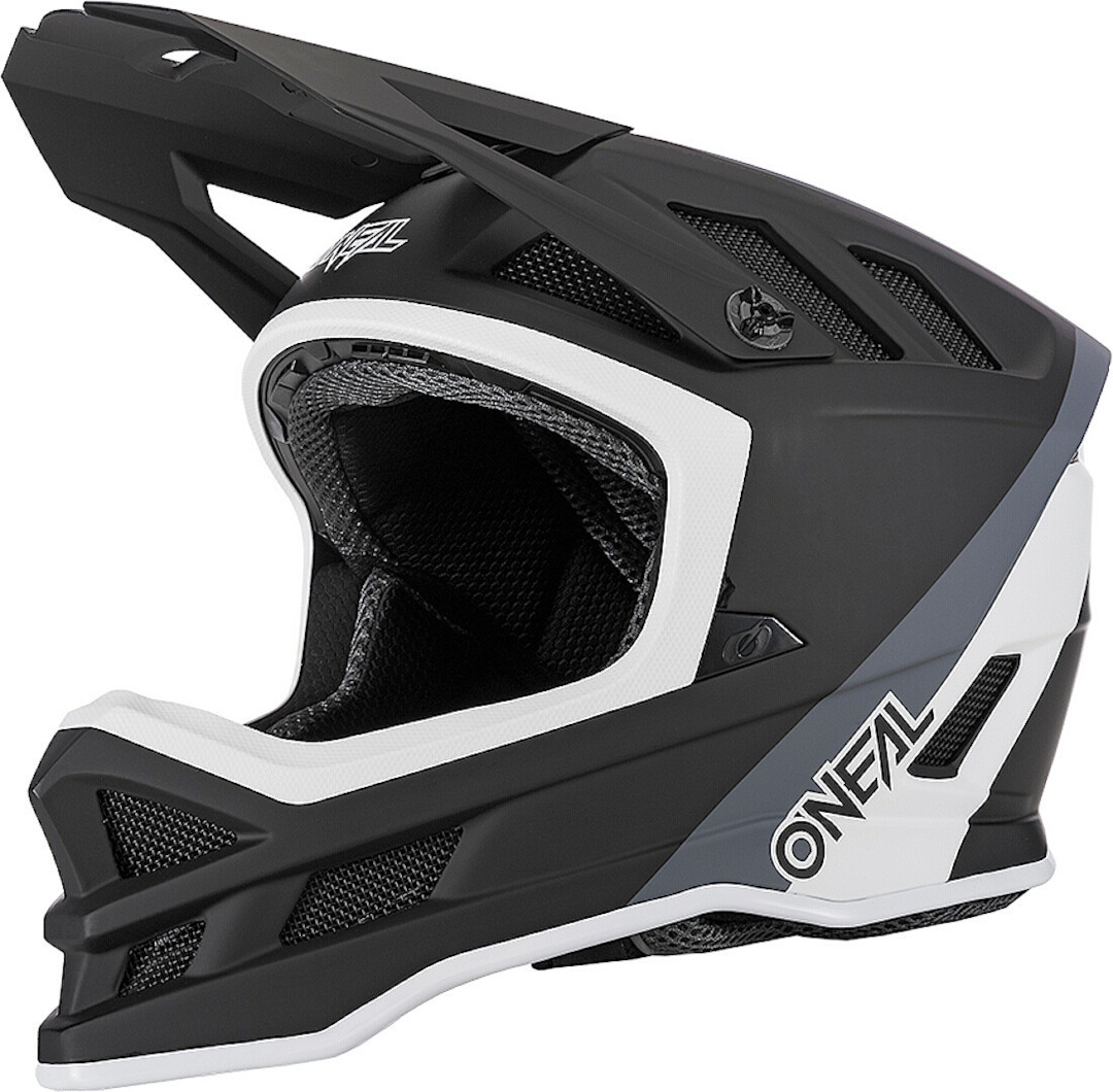 цена Шлем Oneal Blade Hyperlite Charger V.22 для скоростного спуска, черный/белый