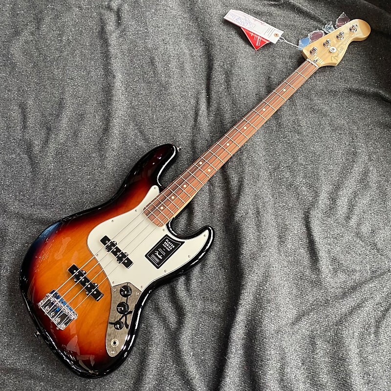 

Fender Player Jazz Bass PF Pau Ferro 2021 3 Tone Sunburst MX21277133 Player Jazz Bass with Pau Ferro Fretboard