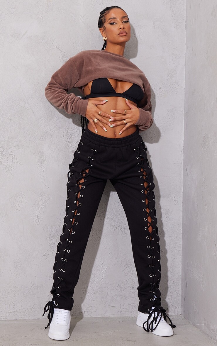 

PrettyLittleThing Черные свободные джоггеры со шнуровкой по бокам
