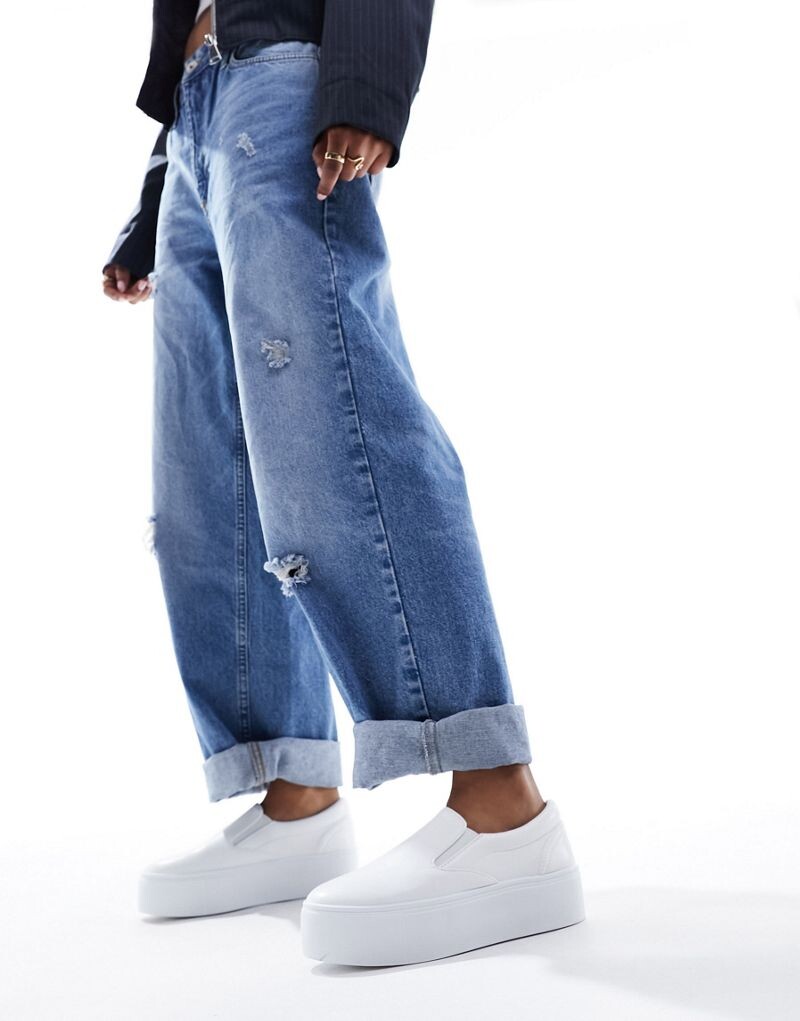 

Белые кроссовки на плоской платформе ASOS DESIGN Dice