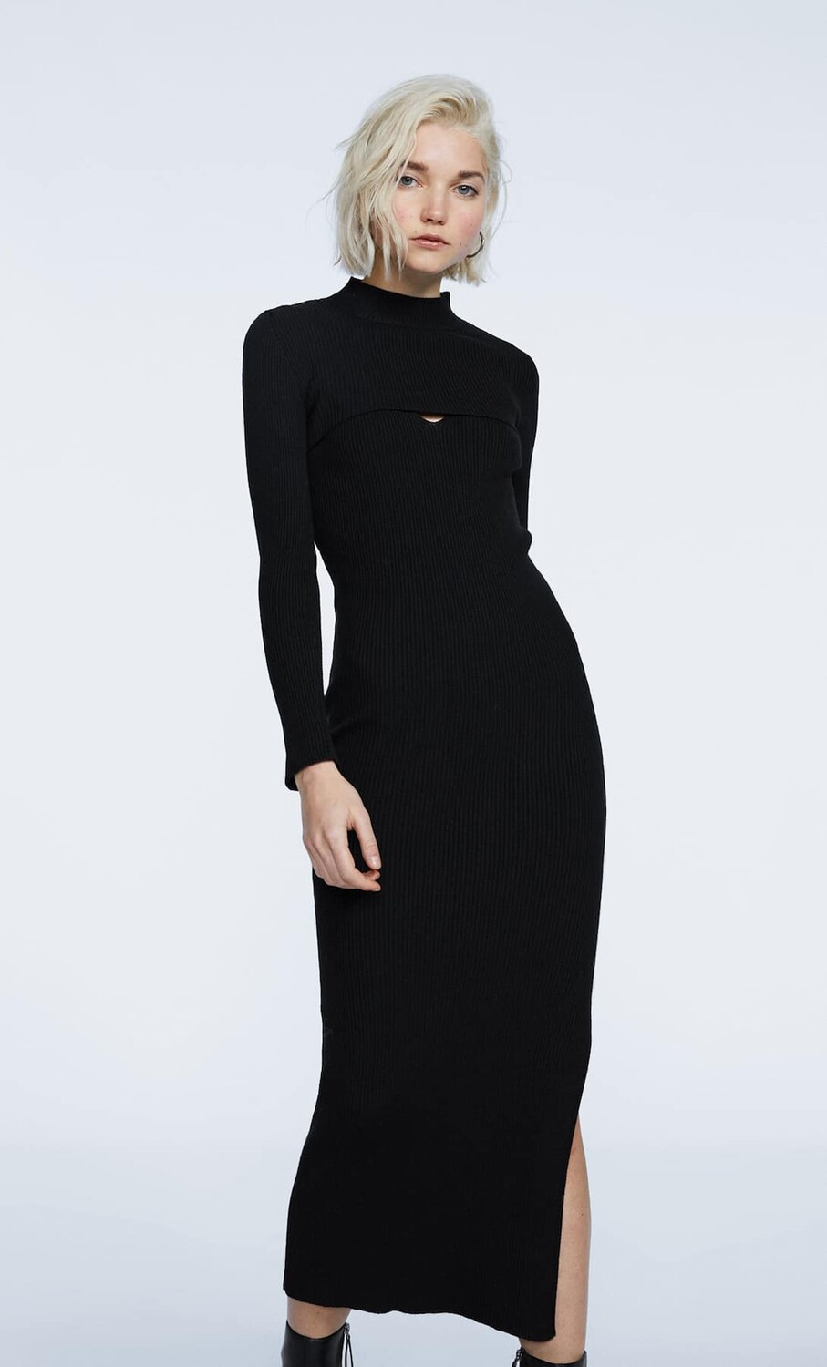 

Контрастное трикотажное платье Stradivarius, черный