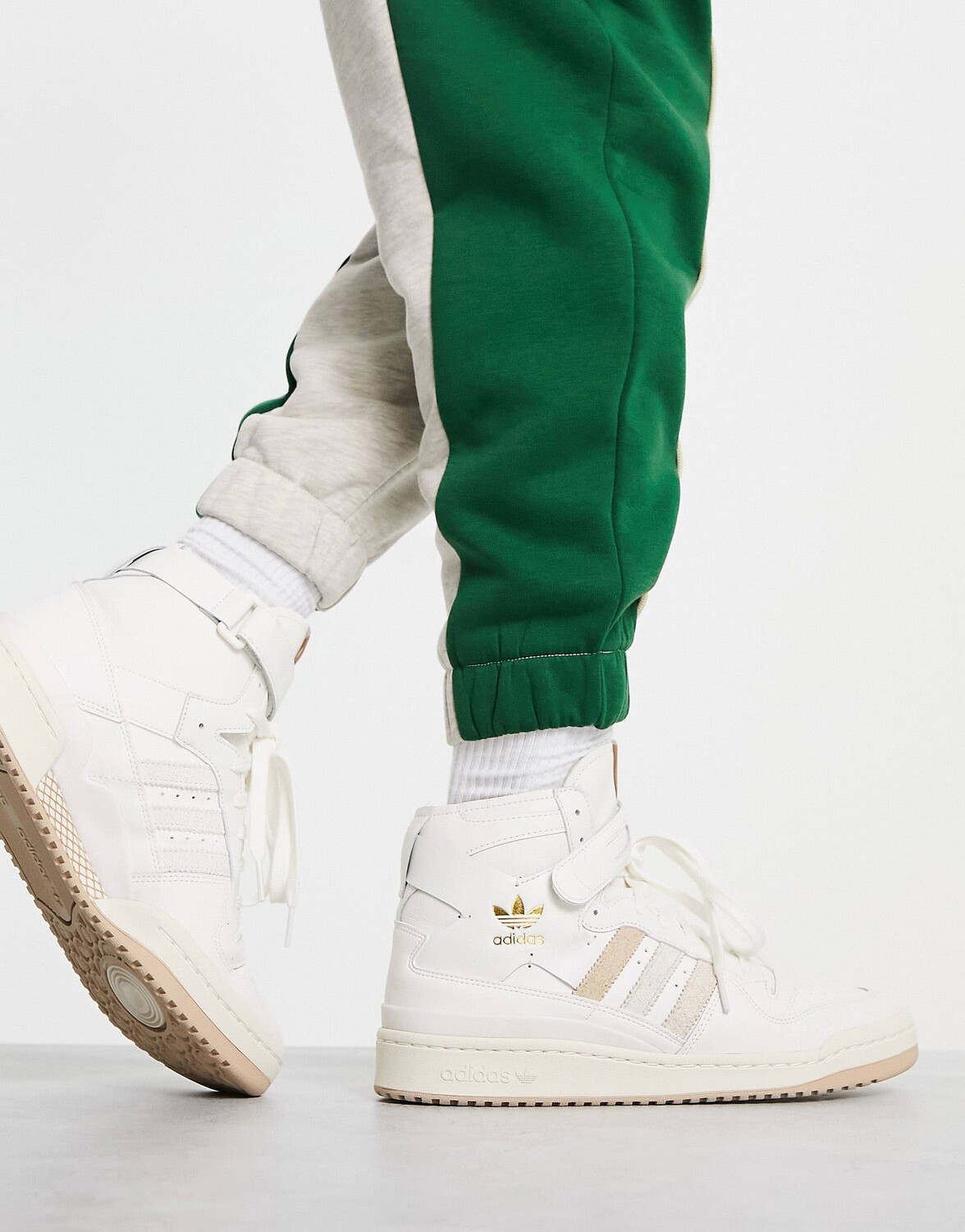 

Кроссовки Adidas Originals Forum 84 Hi в нейтральных тонах
