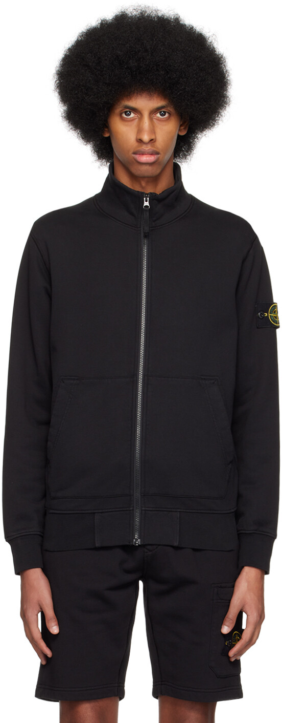 

Черный свитер с нашивками Stone Island
