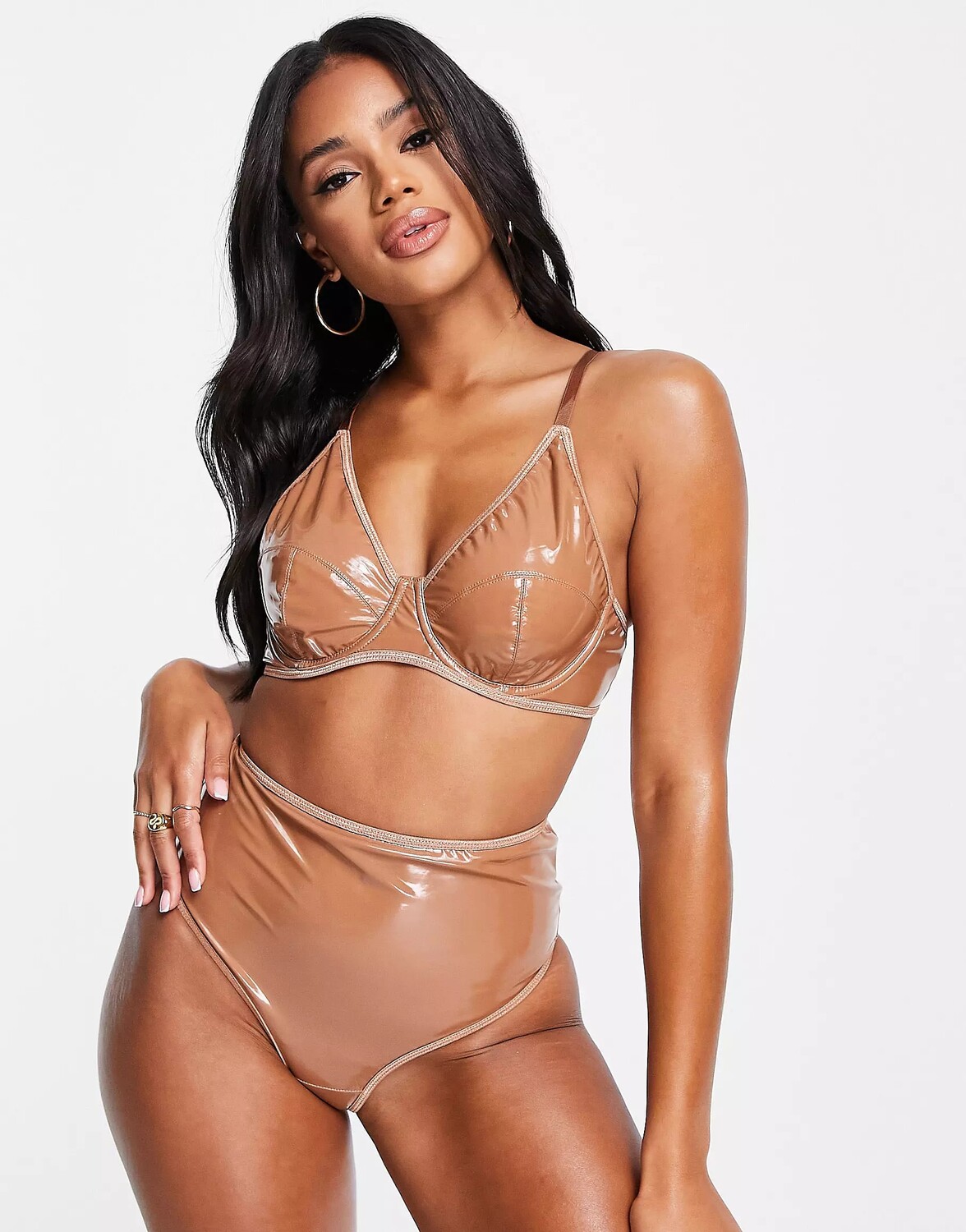

Комплект белья Love & Other Things Underwired Bra And High Waist Brief Vinyl, светло-коричневый