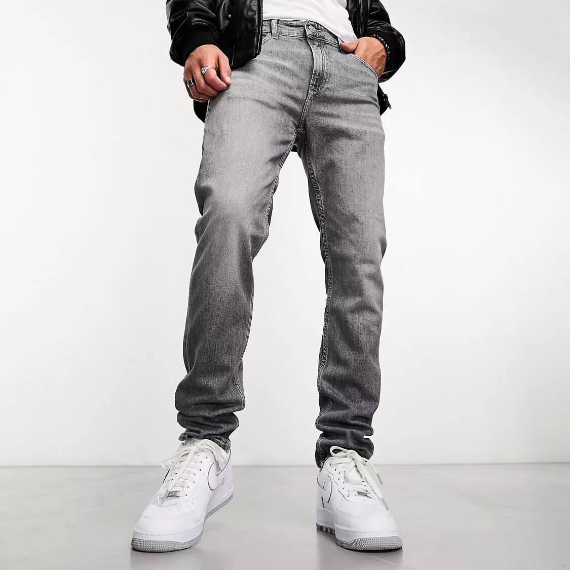 

Джинсы Calvin Klein Jeans Slim Tapered, серый