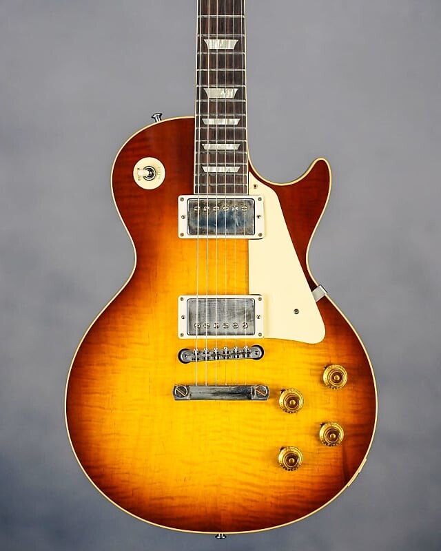 

Переиздание Les Paul Standard 1959 года VOS Washed Cherry Sunburst Gibson Les Paul Standard Reissue VOS
