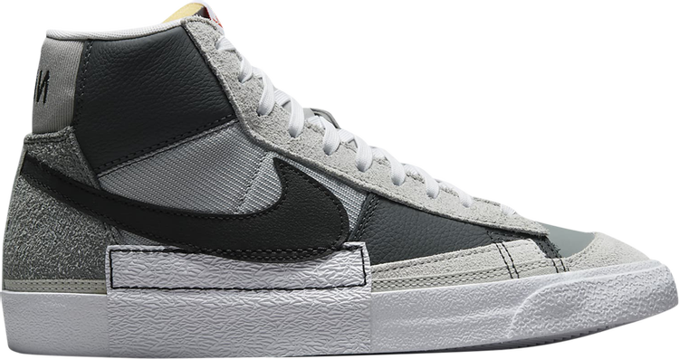 Dark grey 2025 nike blazers